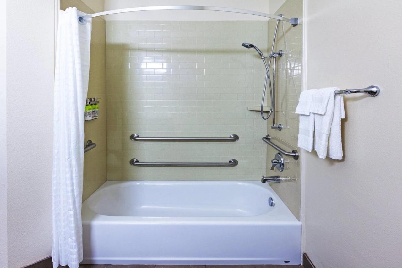 Candlewood Suites Midland By Ihg Eksteriør bilde
