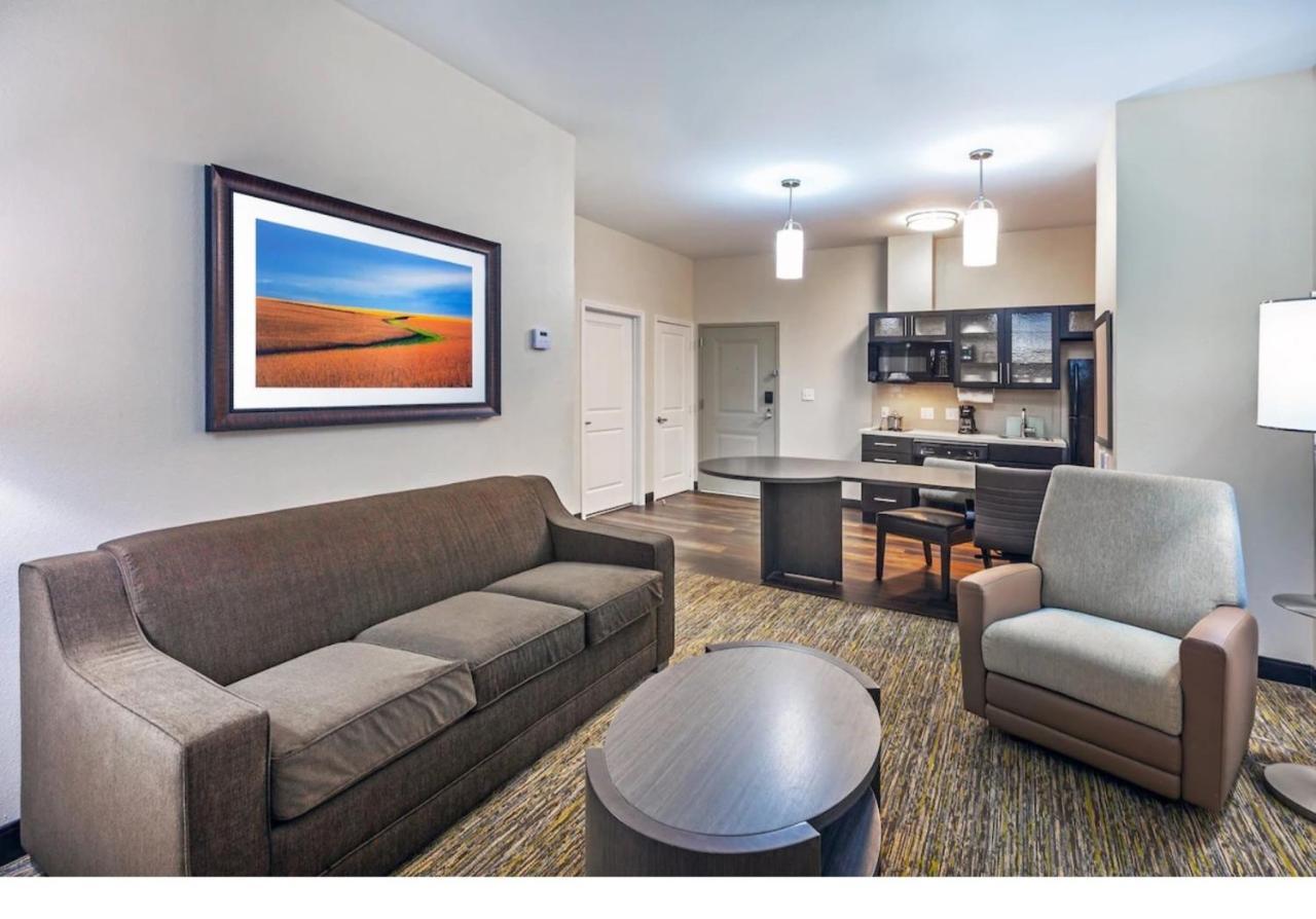 Candlewood Suites Midland By Ihg Eksteriør bilde